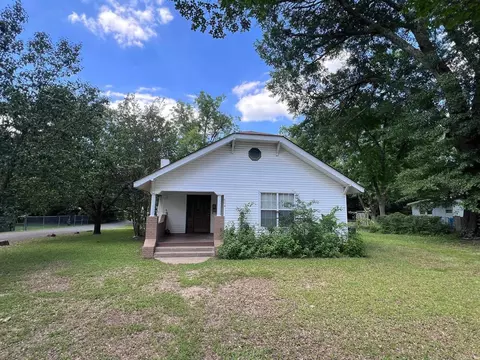 604 E Highland Ave, Malvern, AR 72104 photo 1