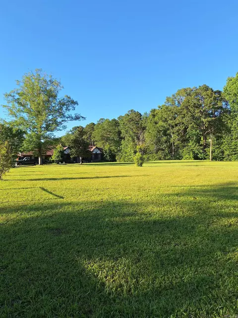 Exterior - 7001 Gibbins Rd, Pine Bluff, AR 71603 photo 5 of 8