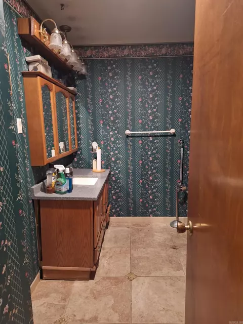 Bath - 7001 Gibbins Rd, Pine Bluff, AR 71603 photo 5 of 5