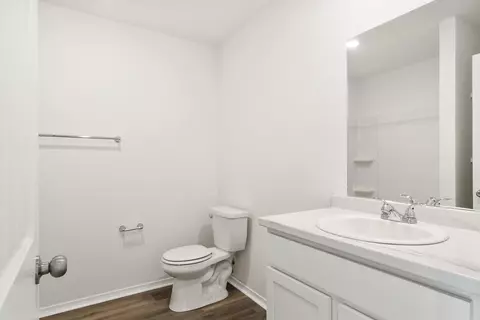 Bath - 150 Leruss Blvd, Cabot, AR 72023 photo 1 of 3