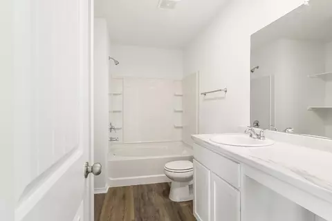 Bath - 150 Leruss Blvd, Cabot, AR 72023 photo 3 of 3