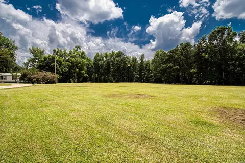 Exterior - 1509 W Pine St, Warren, AR 71671 photo 4 of 6