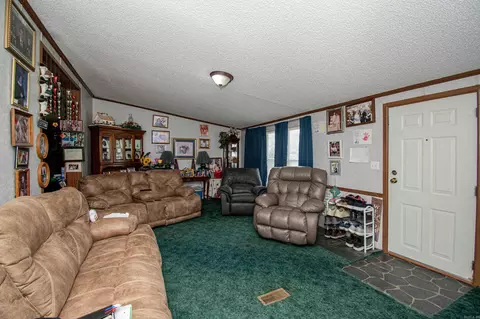 Living - 1509 W Pine St, Warren, AR 71671 photo 3 of 3