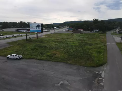 247 Hwy 65 S, Marshall, AR 72650