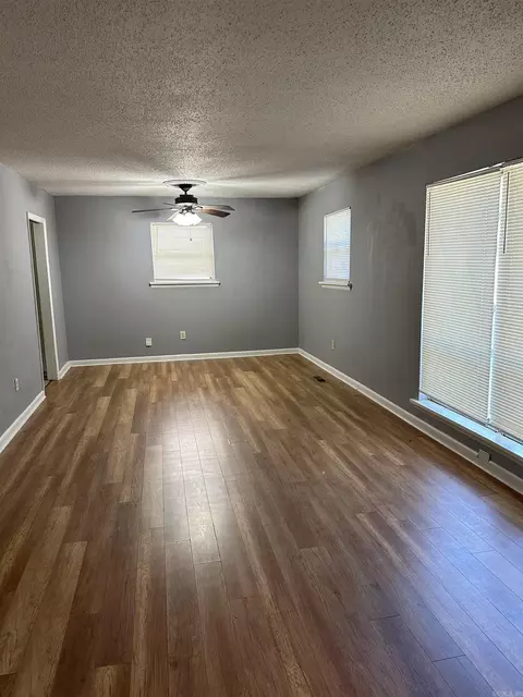 711 Bel Aire Cir, Benton, AR 72015 photo 5