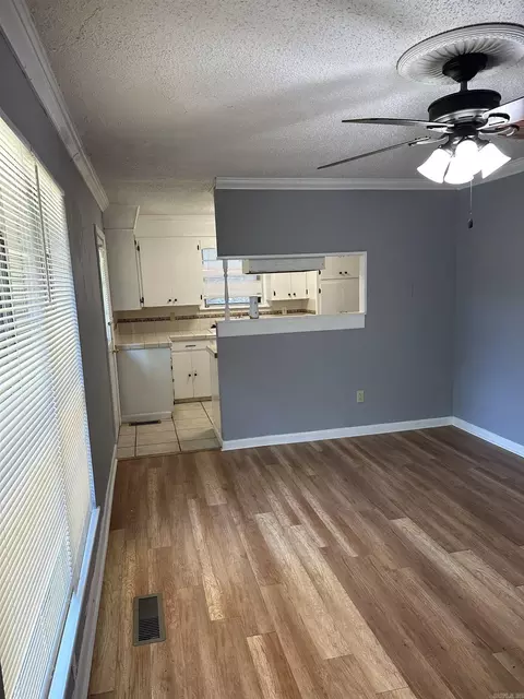 711 Bel Aire Cir, Benton, AR 72015 photo 9