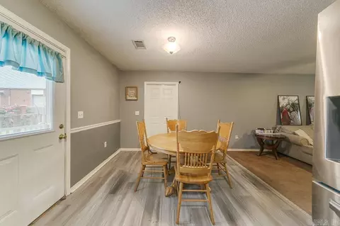 Dining - 17 Panther Cv, Cabot, AR 72023 photo 2 of 2