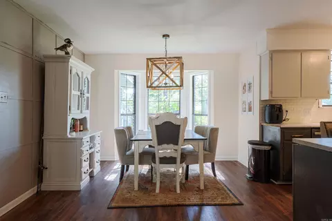Dining - 507 Robin Rd, White Hall, AR 71602 photo 2 of 2