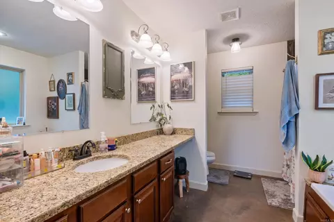 Bath - 330 Mill Pond Rd, Conway, AR 72034 photo 1 of 4