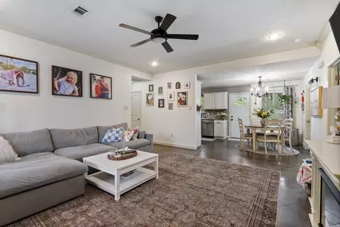 Entry Way - 330 Mill Pond Rd, Conway, AR 72034 photo 1 of 3