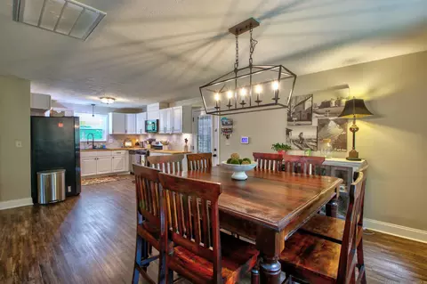 Dining - 10820 Goodwin Rd, Benton, AR 72019 photo 5 of 7