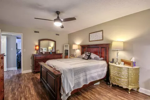 Bedroom - 10820 Goodwin Rd, Benton, AR 72019 photo 6 of 6
