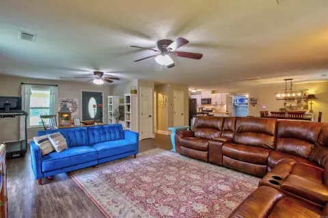 Living - 10820 Goodwin Rd, Benton, AR 72019 photo 6 of 7