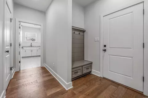 Entry Way - 10593 Hinds Rd, Benton, AR 72019 photo 2 of 2