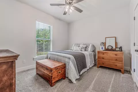 Bedroom - 10593 Hinds Rd, Benton, AR 72019 photo 4 of 8