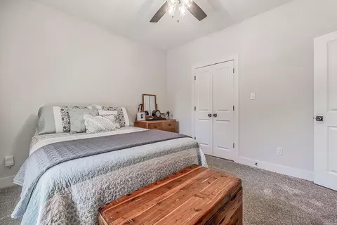 Bedroom - 10593 Hinds Rd, Benton, AR 72019 photo 5 of 8