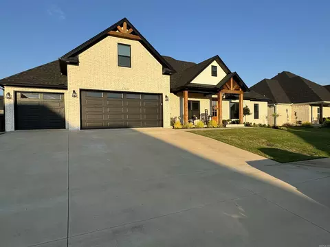 1700 Lainey Dr, Conway, AR 72034 photo 1