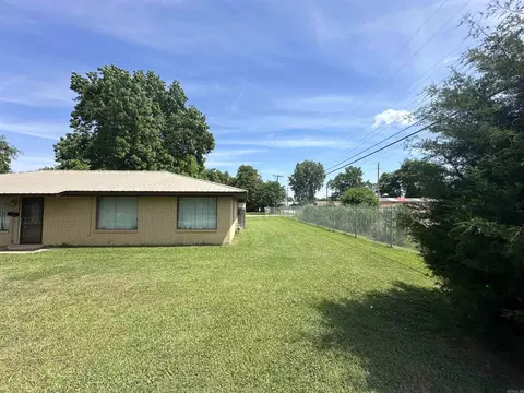 321 Wolff, Dumas, AR 71639 photo 2