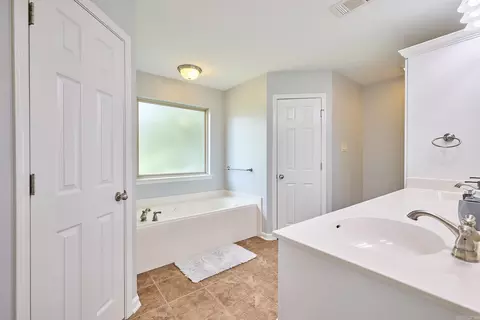 302 Queen Elizabeth Dr, Haskell, AR 72015 photo 16
