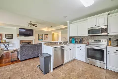 302 Queen Elizabeth Dr, Haskell, AR 72015 photo 12
