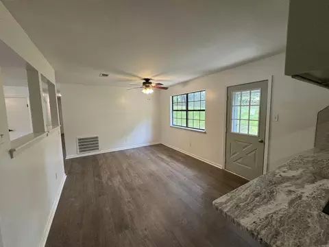 2611 Janet, Benton, AR 72015 photo 8