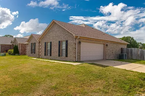 16 Eaglebrook Dr, Conway, AR 72032 photo 4