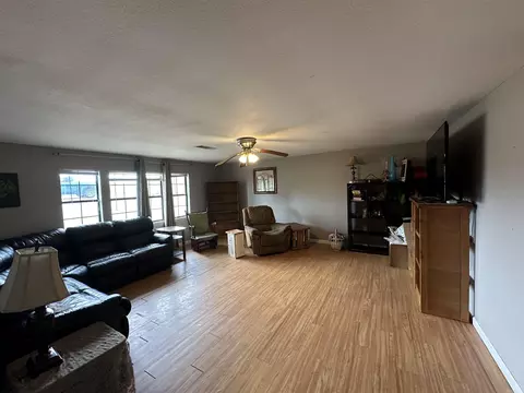 10306 Lowe Ln, Mabelvale, AR 72103 photo 11
