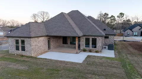 117 Harmony Vlg, Haskell, AR 72015 photo 2