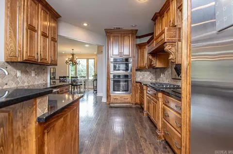 Kitchen - 820 Raney Rd, Benton, AR 72019 photo 4 of 5