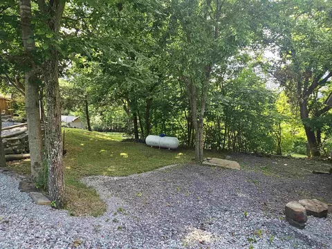 611 Walnut St, Leslie, AR 72645 photo 27