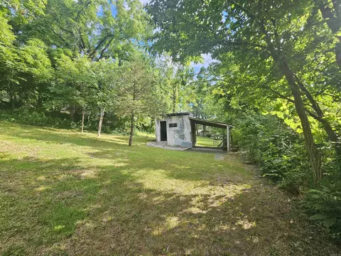 611 Walnut St, Leslie, AR 72645 photo 4