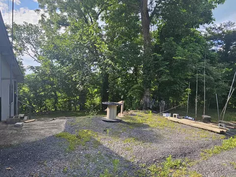 611 Walnut St, Leslie, AR 72645 photo 23