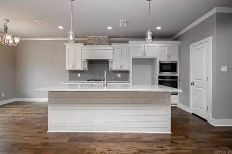Kitchen - 2230 Abigail Dr, Bryant, AR 72019 photo 2 of 8