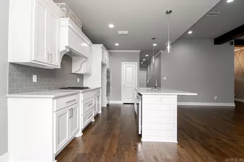 Kitchen - 2230 Abigail Dr, Bryant, AR 72019 photo 5 of 8
