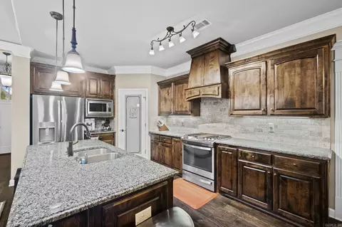 Kitchen - 1578 Calcutta Dr, Cabot, AR 72023 photo 2 of 3