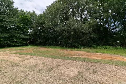 Exterior - 509 E Mississippi St, Beebe, AR 72012 photo 3 of 3