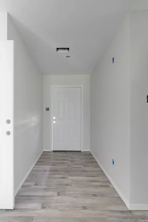Entry Way - 509 E Mississippi St, Beebe, AR 72012 photo 1 of 6