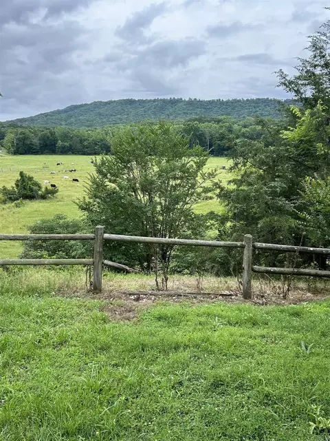 209 Shadow Ln, Clinton, AR 72031 photo 3