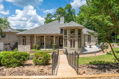 56 Arjona Way, Hot Springs Village, AR 71909