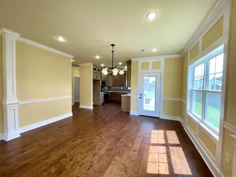 627 W Main St, Trumann, AR 72472 photo 7