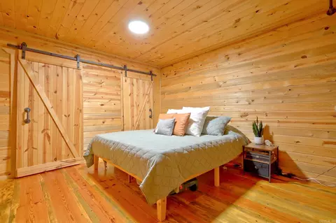 Bedroom - 115 Evergreen Ln, Marcella, AR 72555 photo 4 of 5