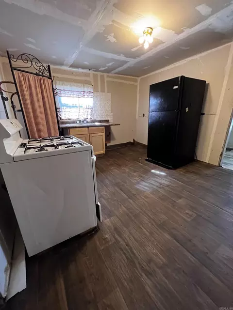 2821 W 11th Ave, Pine Bluff, AR 71603 photo 5