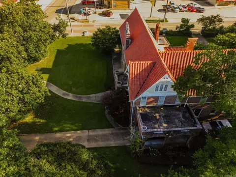 326 S Main St, Warren, AR 71671 photo 8