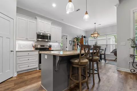 Kitchen - 908 Dawsons Pointe Ave, Bryant, AR 72022 photo 1 of 6