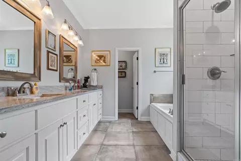 Bath - 908 Dawsons Pointe Ave, Bryant, AR 72022 photo 1 of 3