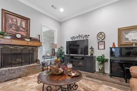 Living - 908 Dawsons Pointe Ave, Bryant, AR 72022 photo 1 of 1