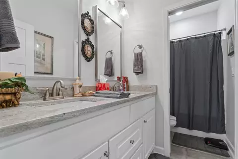 Bath - 908 Dawsons Pointe Ave, Bryant, AR 72022 photo 3 of 3