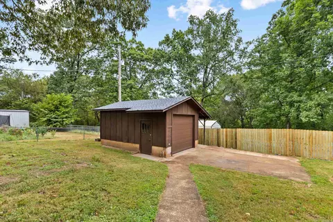 Exterior - 477 Efird Rd, Malvern, AR 72104 photo 15 of 19