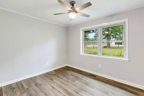 Bedroom - 477 Efird Rd, Malvern, AR 72104 photo 4 of 5