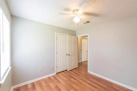 Bedroom - 14917 N Sardis Rd, Mabelvale, AR 72103 photo 4 of 6